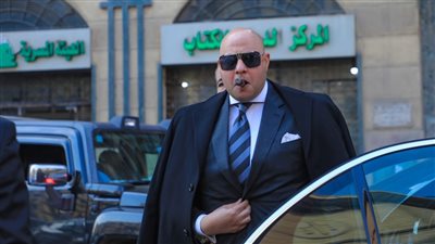 بأتعاب نصف طن ذهب خام.. أشرف نبيل أشهر محامى فى مصر والوطن العربى يتصدر المشهد