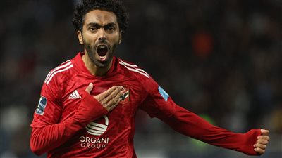 الأهلي يجدد التعاقد مع حسين الشحات لمدة موسمين