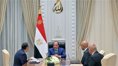 الرئيس السيسى يجتمع برئيس الوزراء ووزير التربية والتعليم