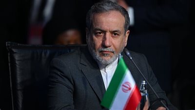 وزير الخارجية الإيراني: المفاوضات مع سلطنة عمان بشأن مضيق هرمز في مراحلها الأخيرة