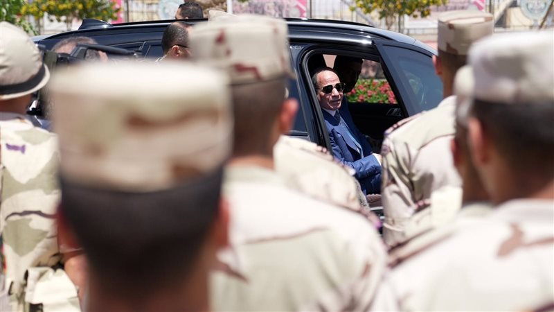 الرئيس السيسى يتفقد